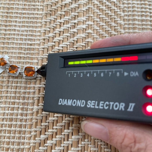 Orange citrine & diamond sterling silver pendant - Picture 10 of 13